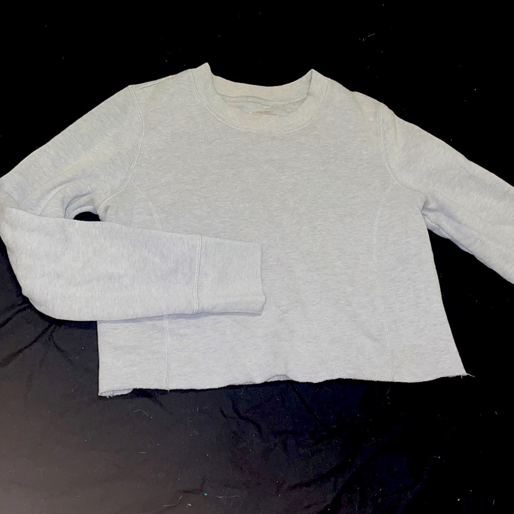 CROPPED grey sweatshirt. Size M-L.